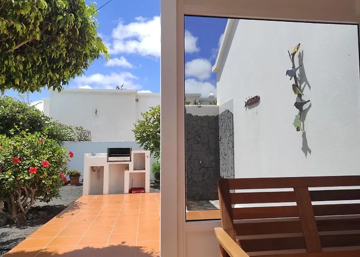 Casa De Pajaritos. Villa Charco del Palo