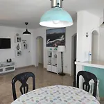 Casa De Pajaritos. Vila
